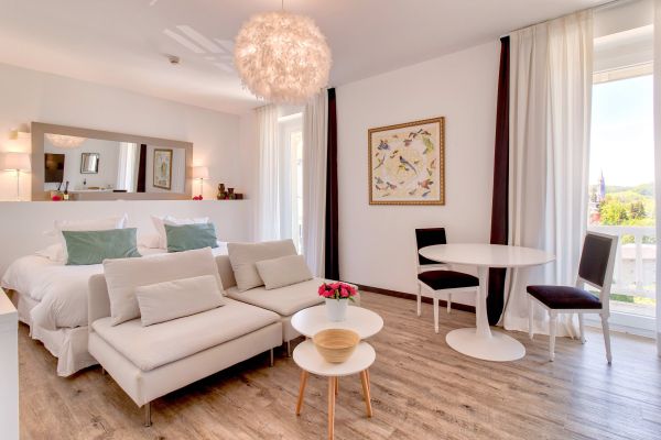 Escapade romantique en Junior Suite & gastronomie